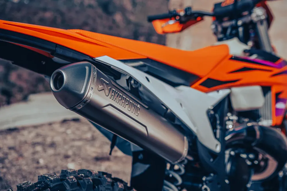 Népszerű Silencieux Akrapovič KTM Husqvarna GasGas 250 300 2 Temps 2024 à 2027