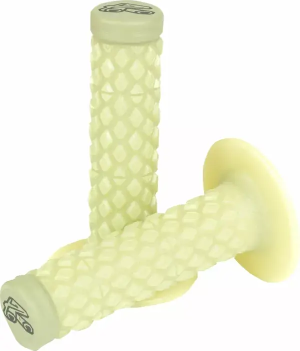 Poignées doubles MX R-Works Aramid Comfort RENTHAL G196 Legnépszerűbb
